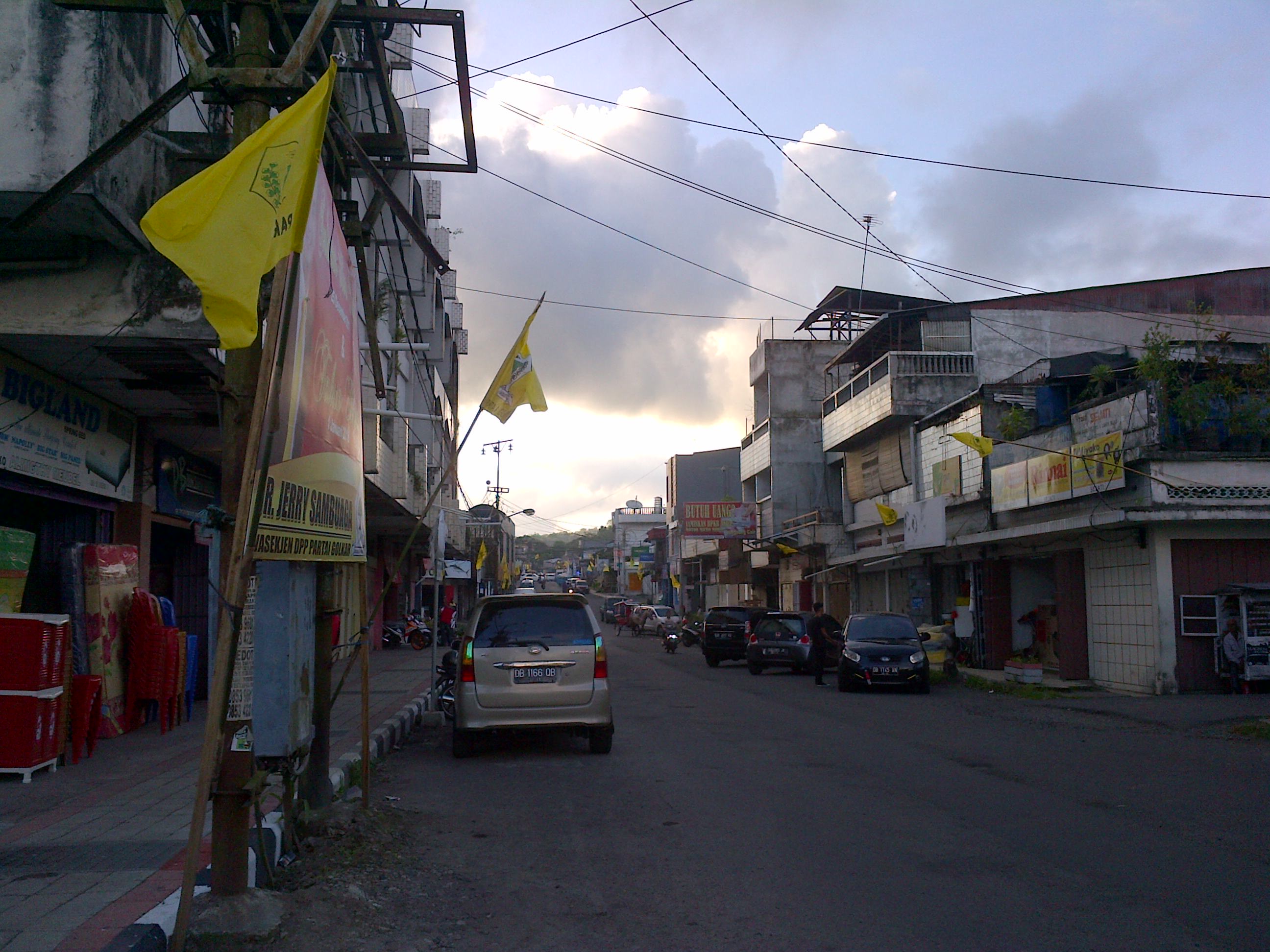 Panji Golkar Kuasai Tondano