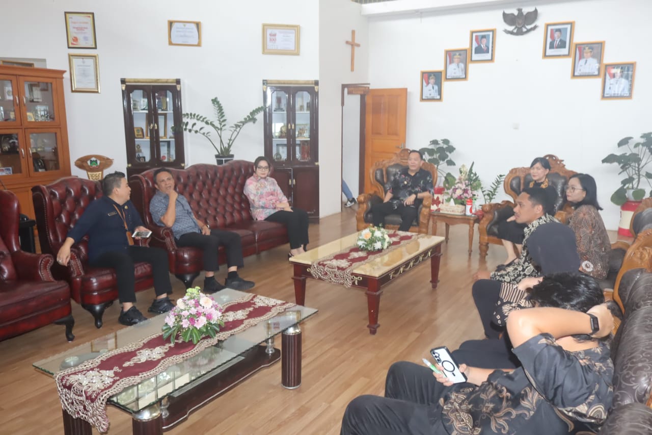 Caroll-Sendy Exit Meeting Bersama BPK RI