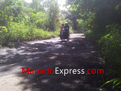 Ruas Jalan Wiau Lapi - Talaitad Memprihatinkan