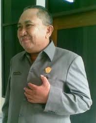 Gelar Magister Instan Disorot