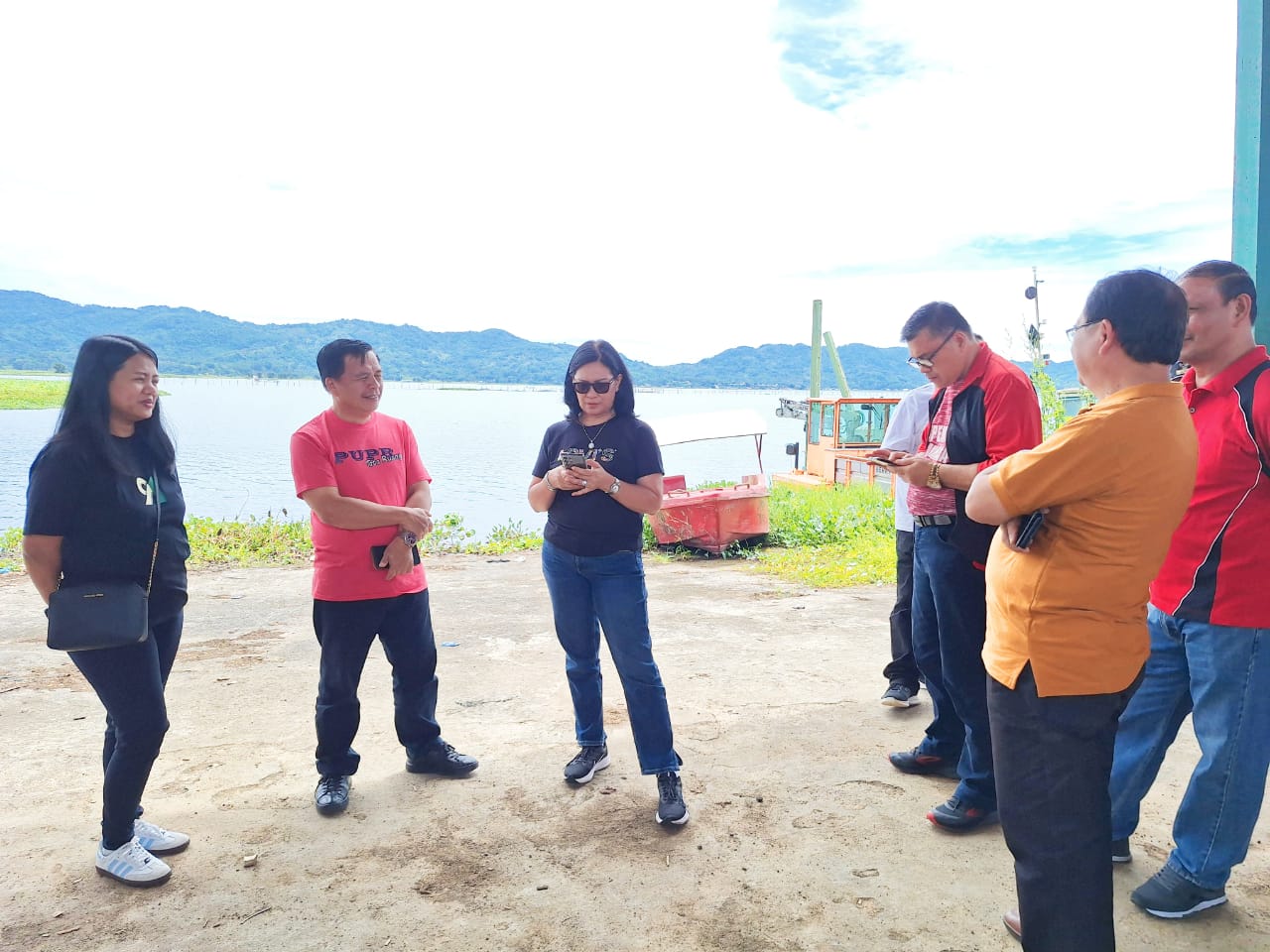 Tinjau Penertiban Bangunan di Sempadan Danau Tondano, Ini Penjelasan Sekda Lynda Watania