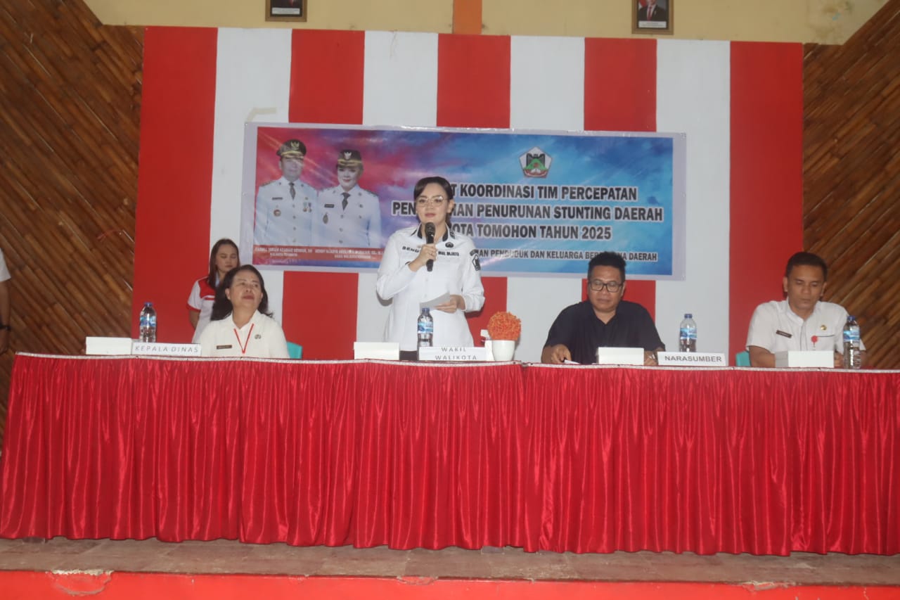 Sendy Buka Rakor TP3S Tomohon