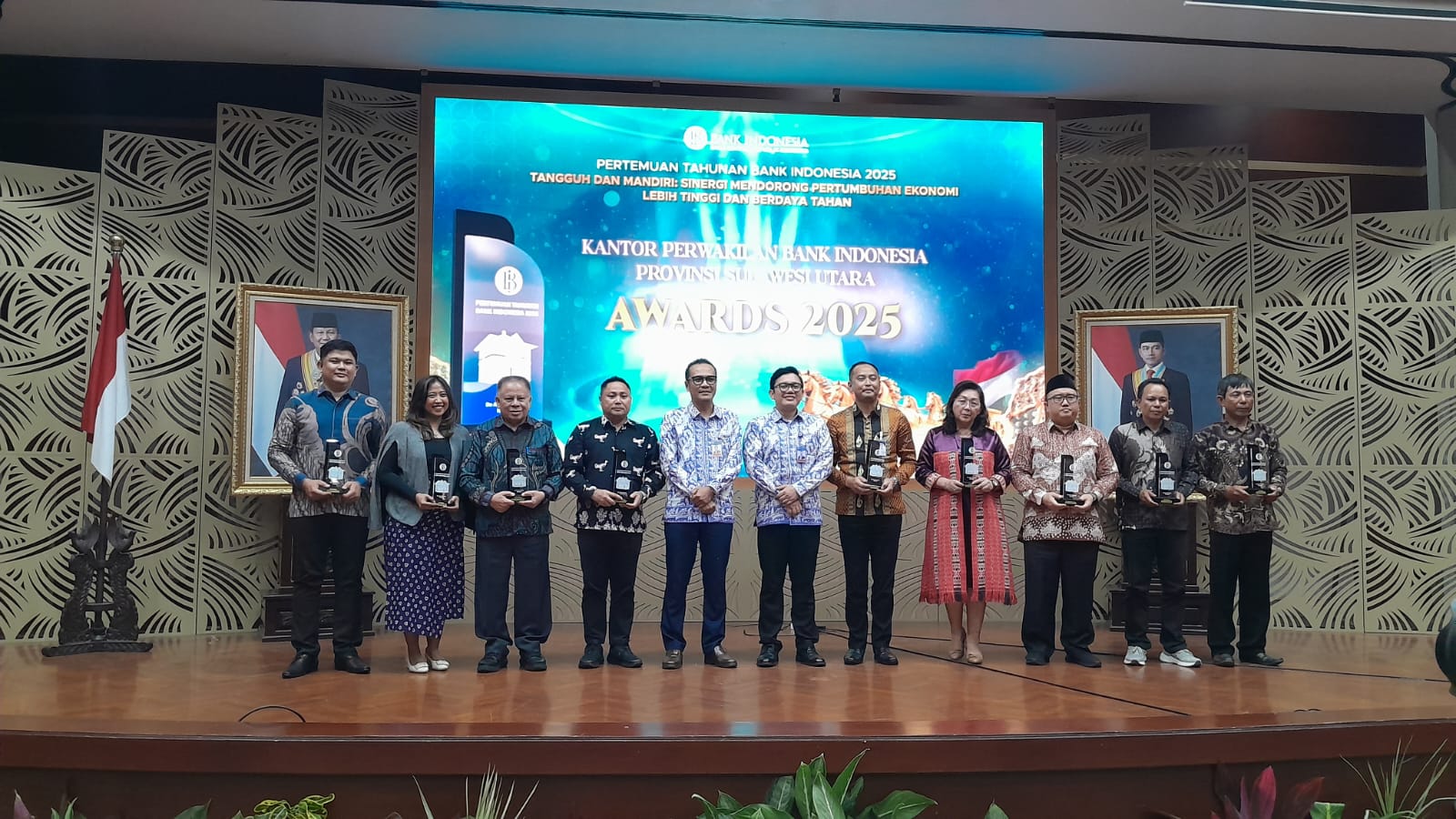 Pemkot Tomohon Terima 2 Penghargaan BI Award 2025