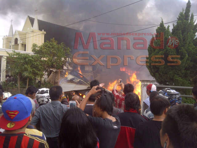 Kebakaran, 5 Rumah di Langowan Rata Tanah