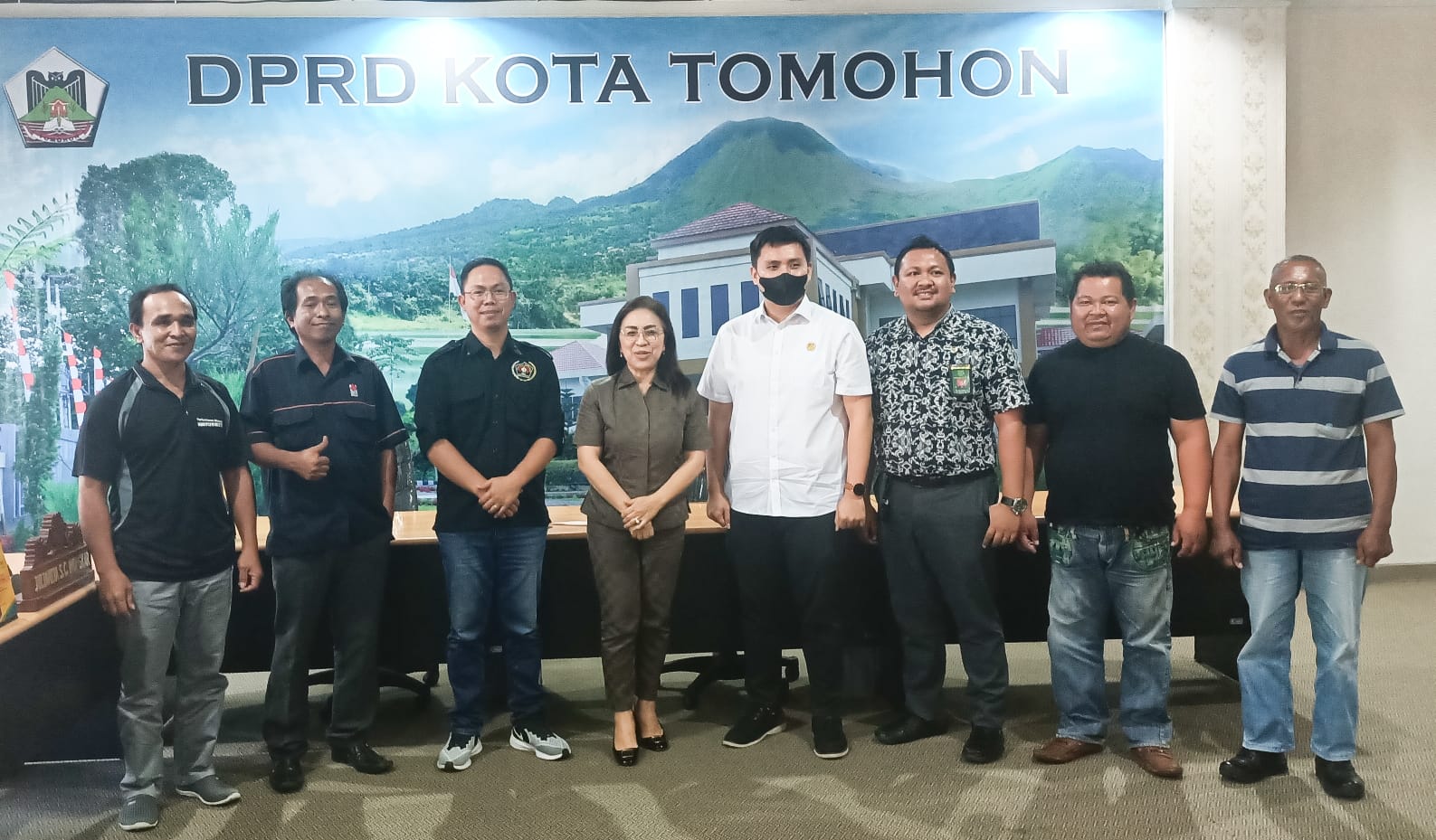 Tolak Pembangunan Peternakan Ayam, Warga Kayawu Mengadu ke Komisi III DPRD Tomohon