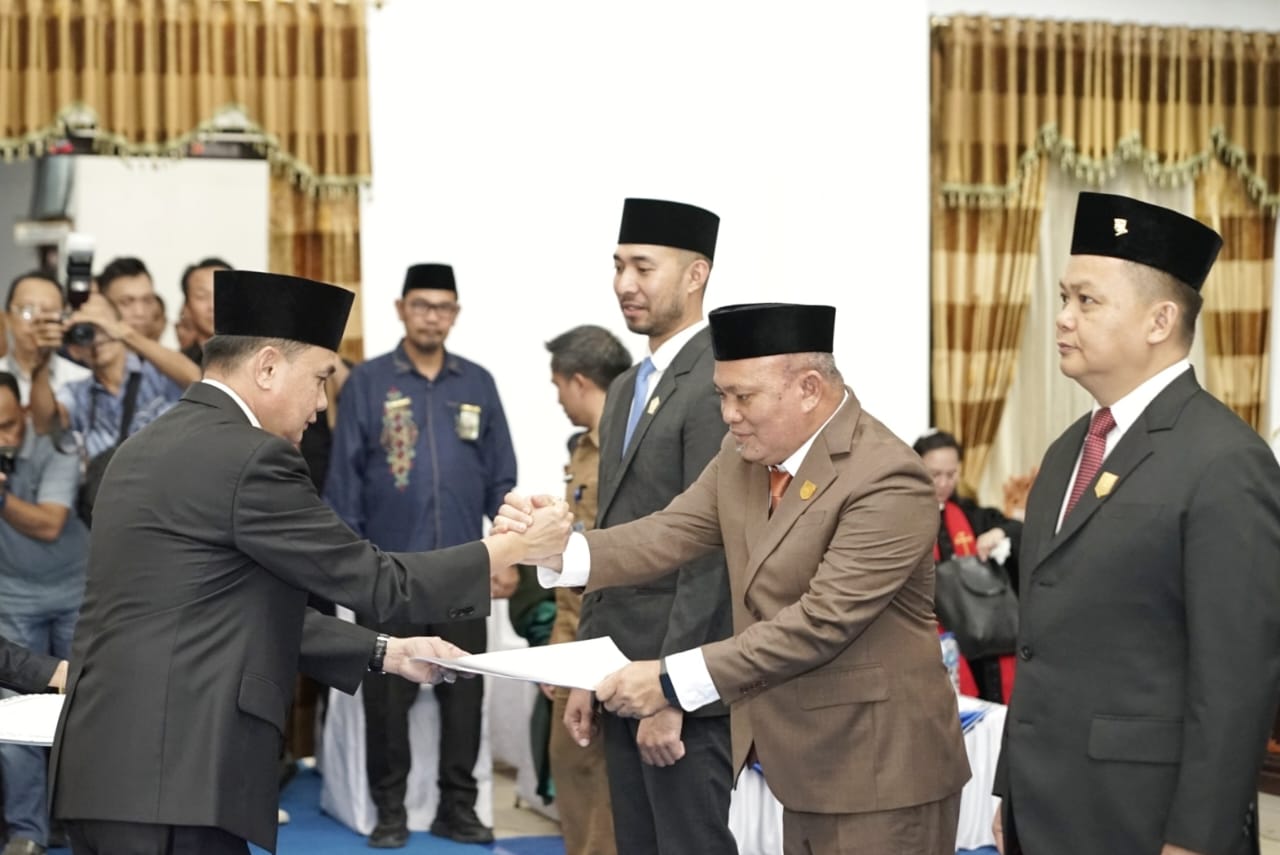 Resmi Ketua Definitif DPRD Boltim, Sadam Siap Suarakan Aspirasi Rakyat