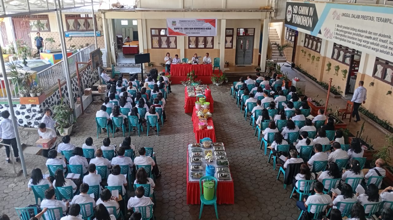 Dinas Dikbud Himpun Seluruh Kepsek se-Tomohon