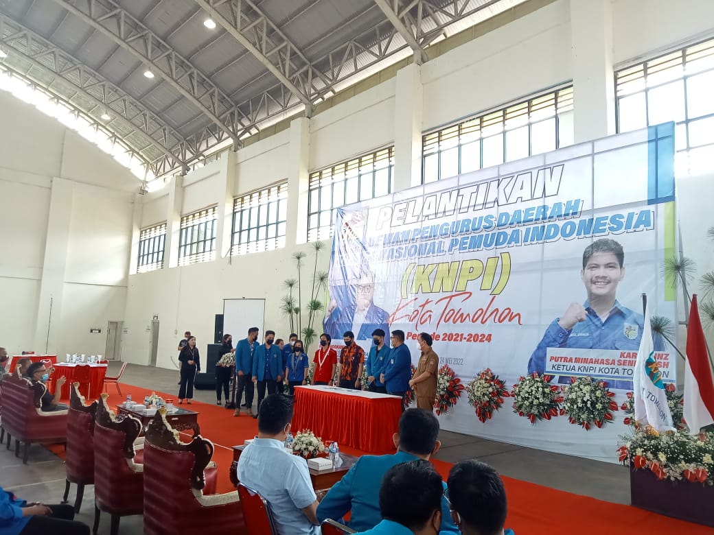 Pengurus KNPI Tomohon Dilantik, Dondokambey Minta Pemuda Perhatikan Kebudayaan Daerah