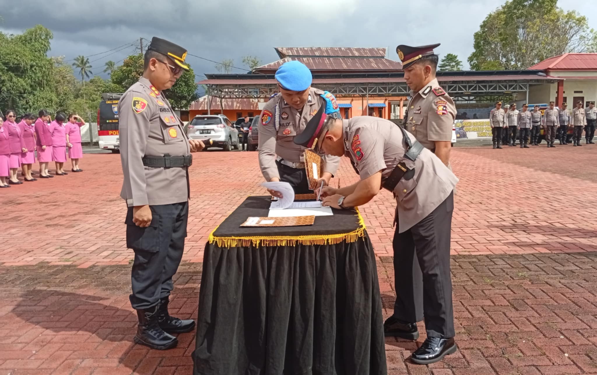 Richard Polii Resmi Kasat Resnarkoba Polres Tomohon